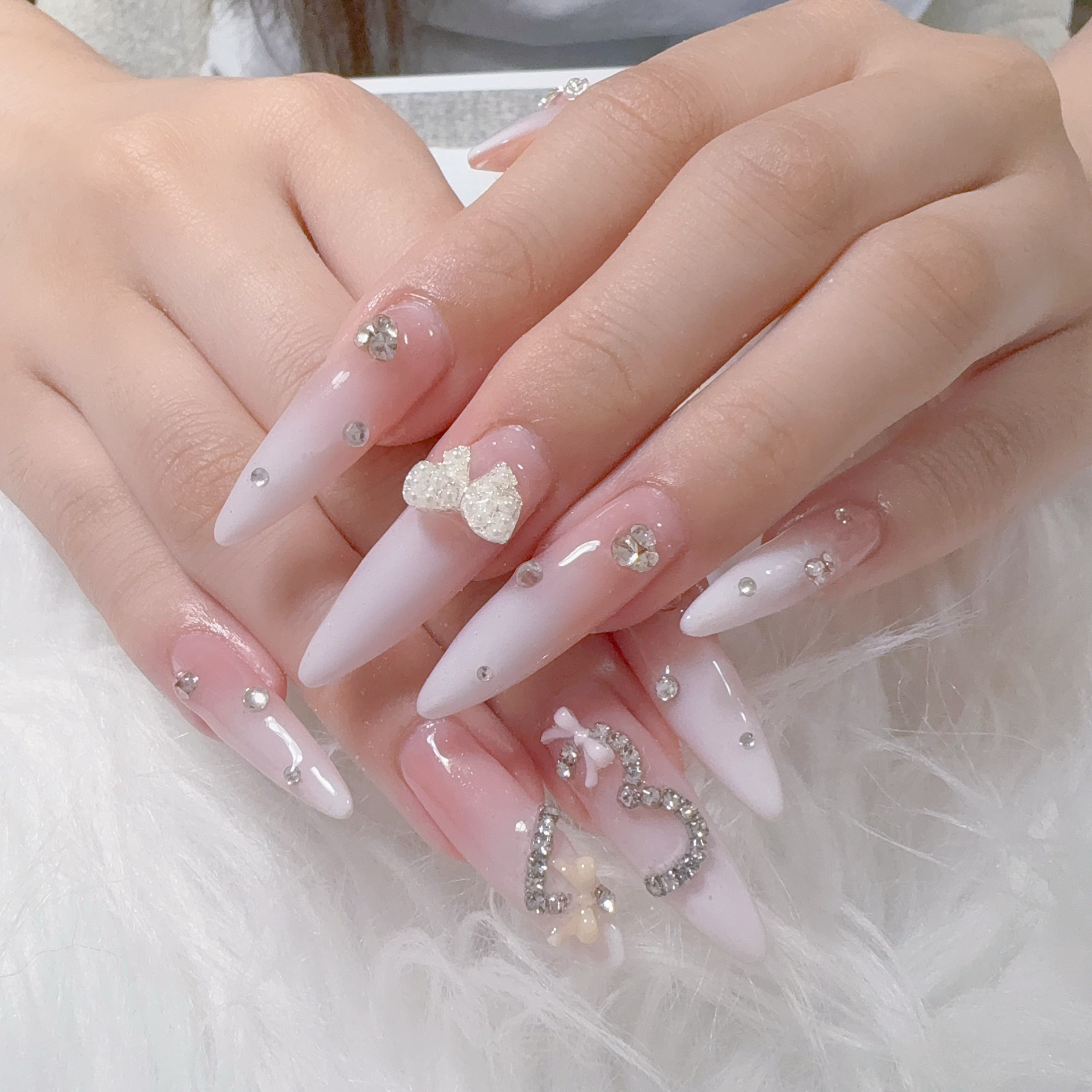 supergirlnailsalon