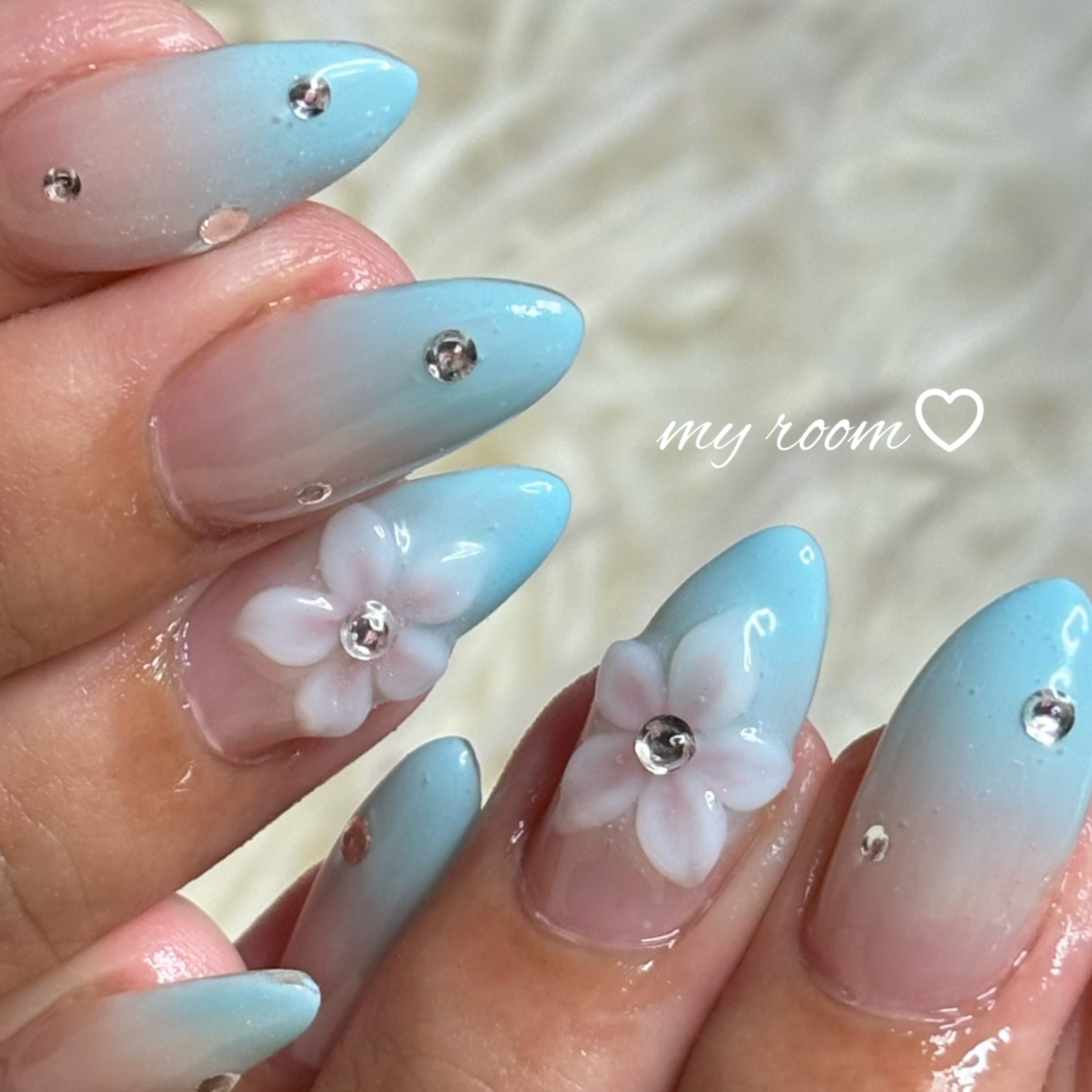 my_room.nail