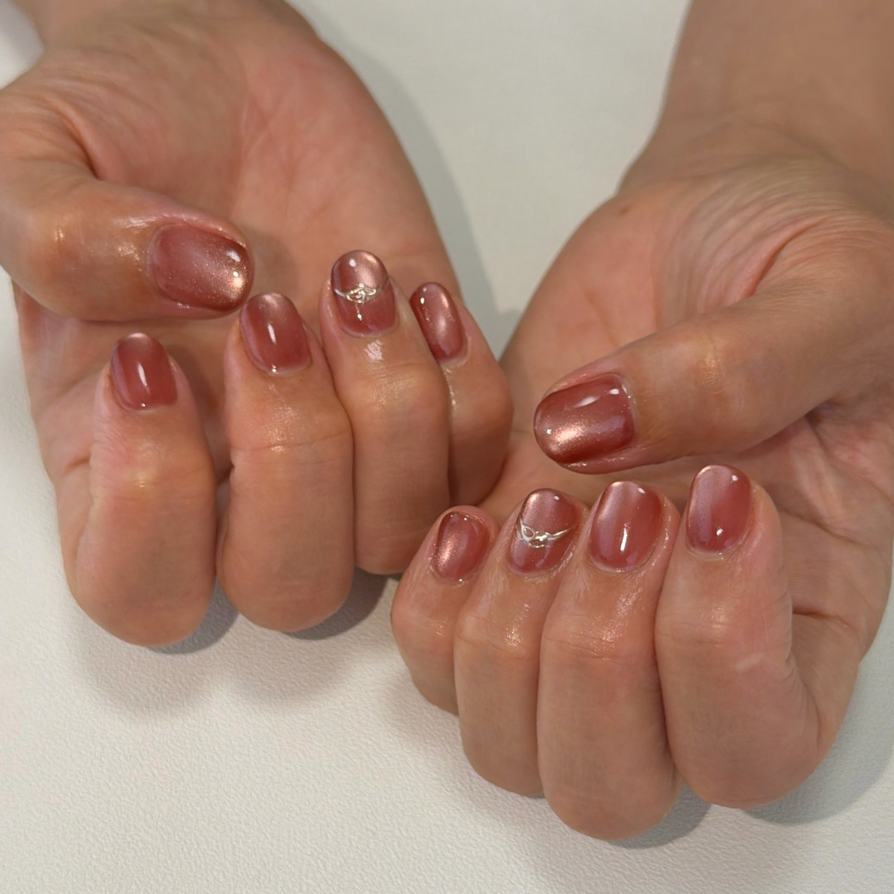 Nail__Lino