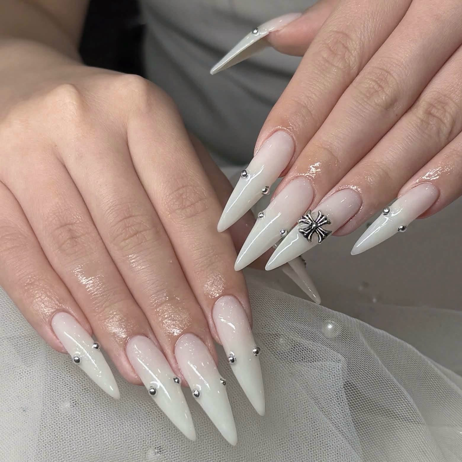 Rina__Reminails