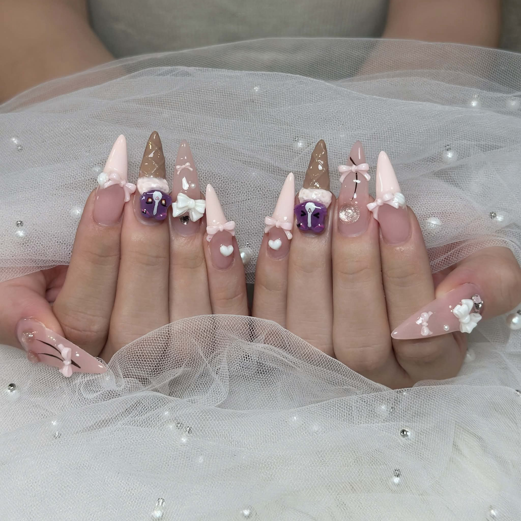 elinails_emi