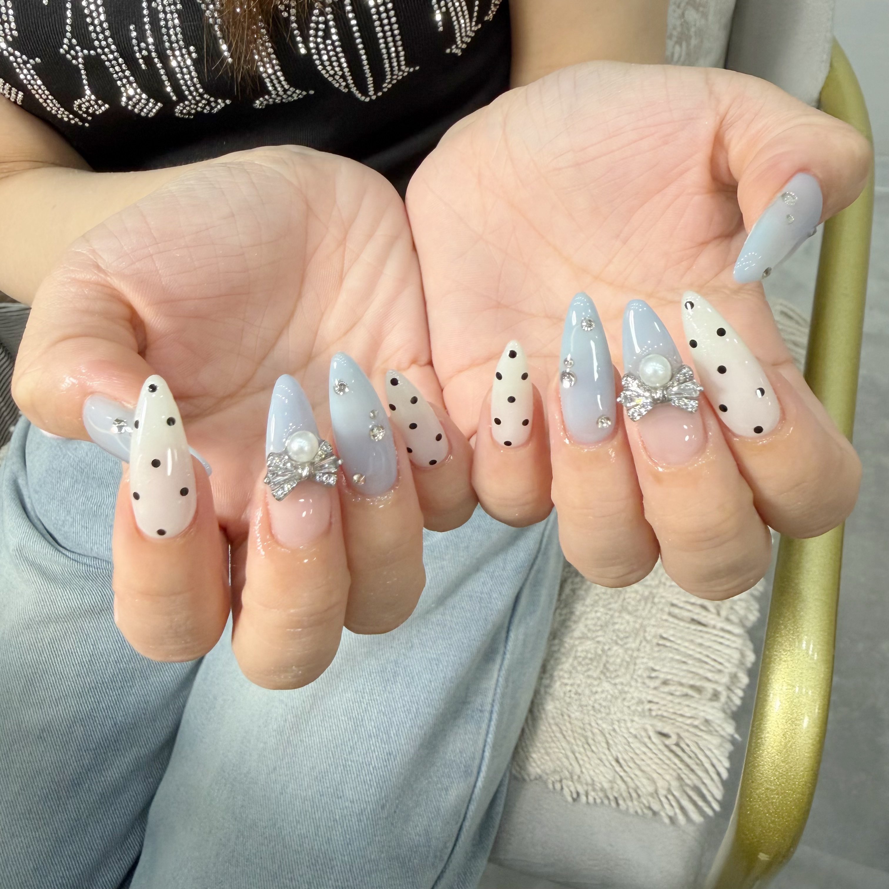 UM_NailSALON
