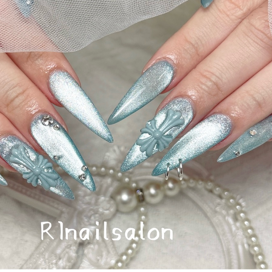Nail_R1
