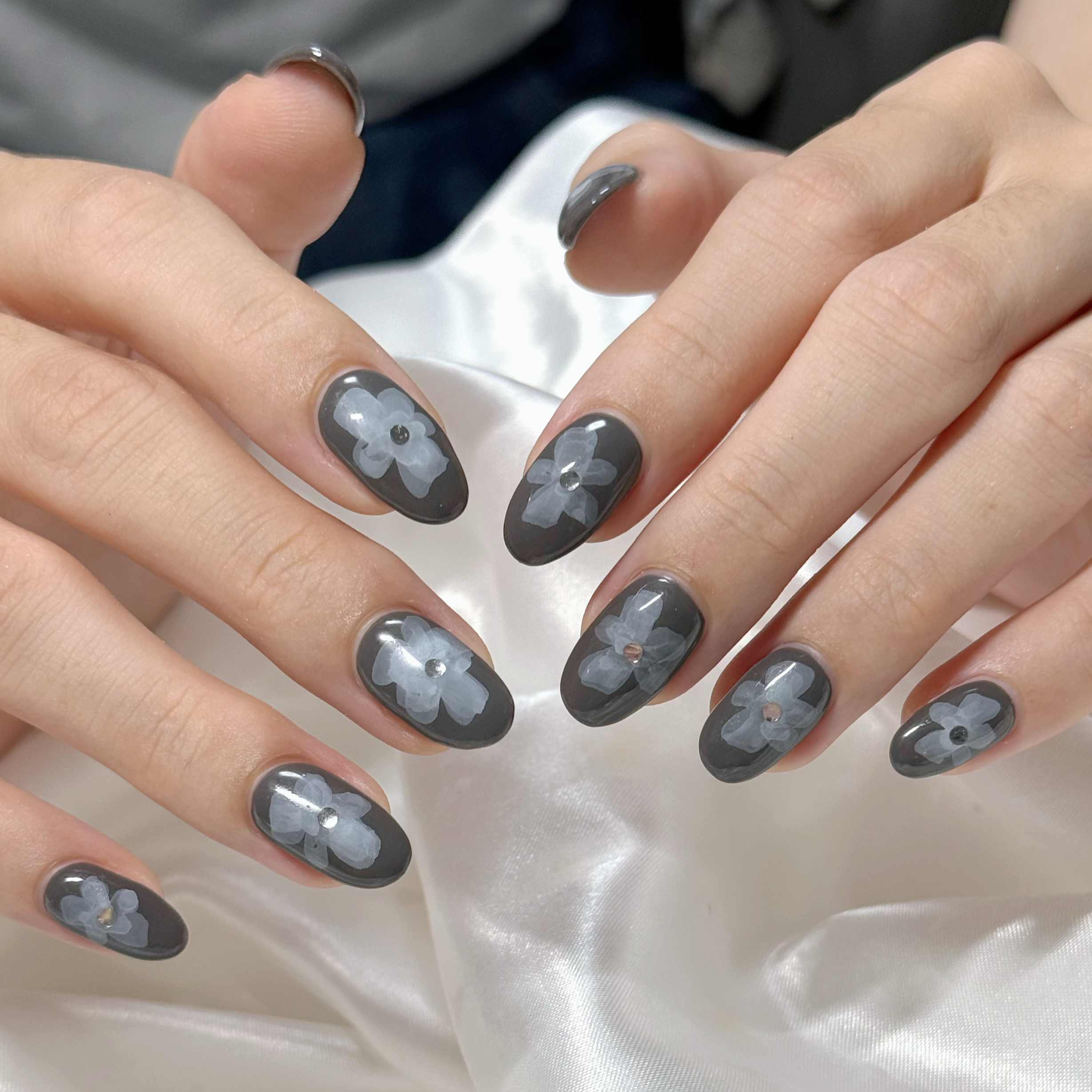 ra_n_nail