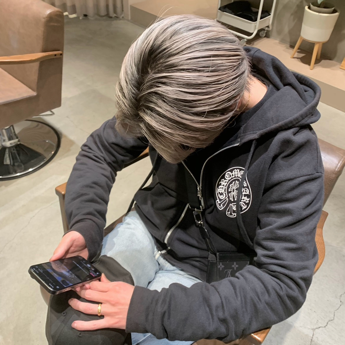 rivegauche_higuchitomoya
