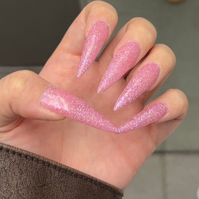 毎回長さだしオフ全体￥1000
チップワンカラー☆ ラメ◎
