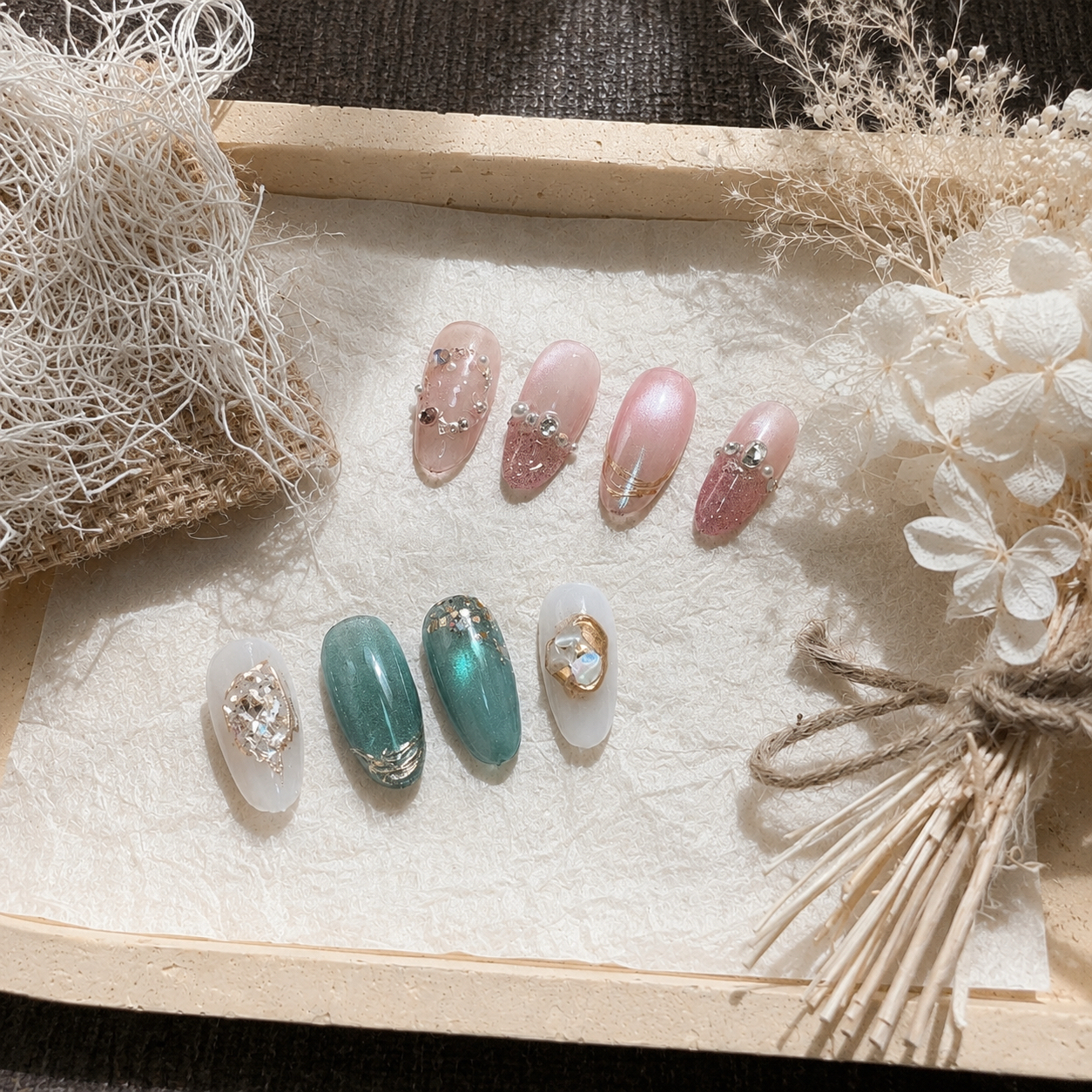 M.nail_momo