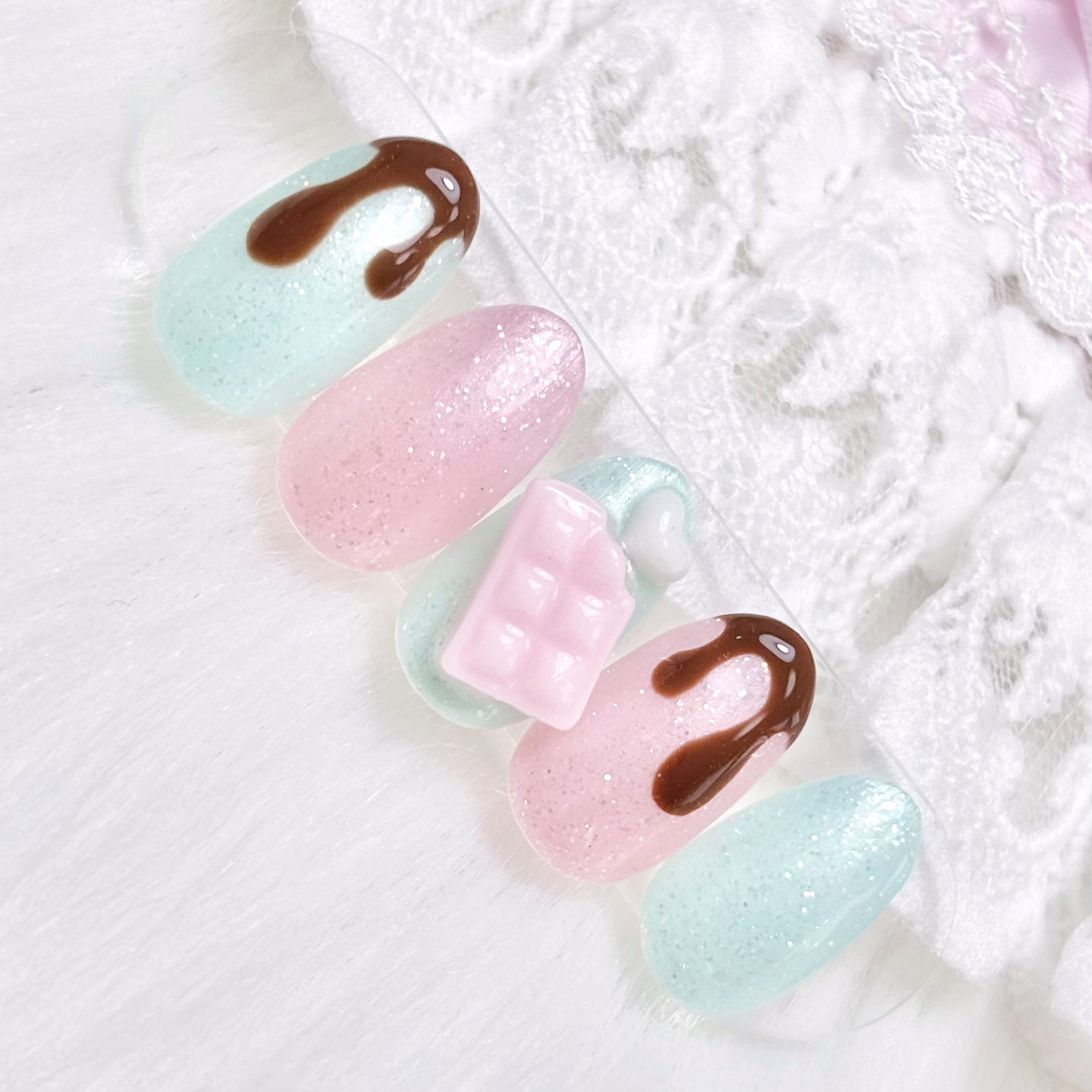 nail_sucleure