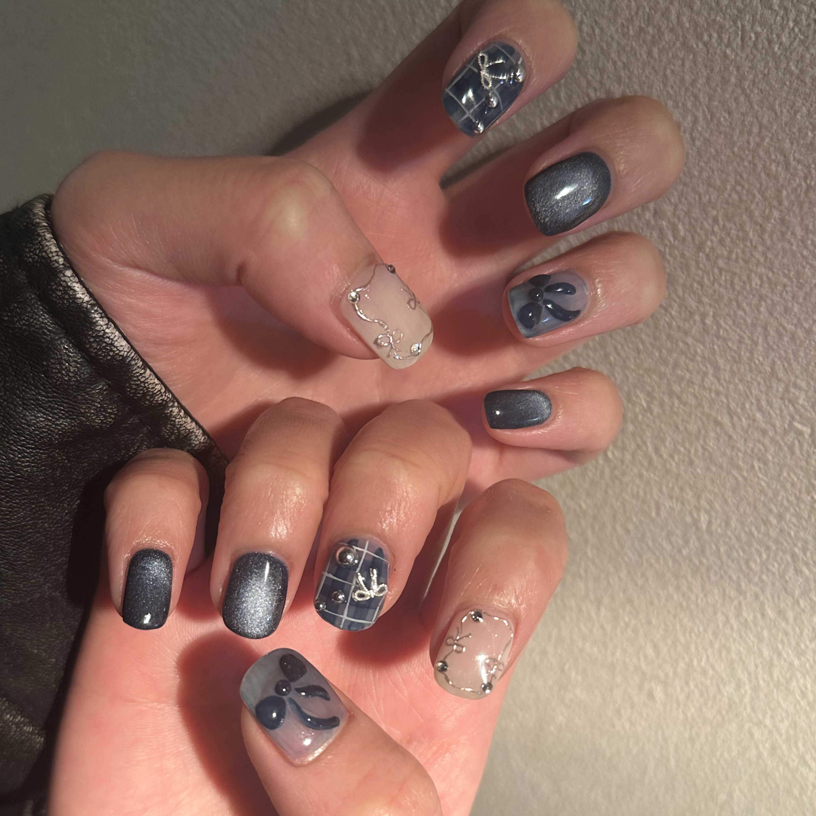 amunail.