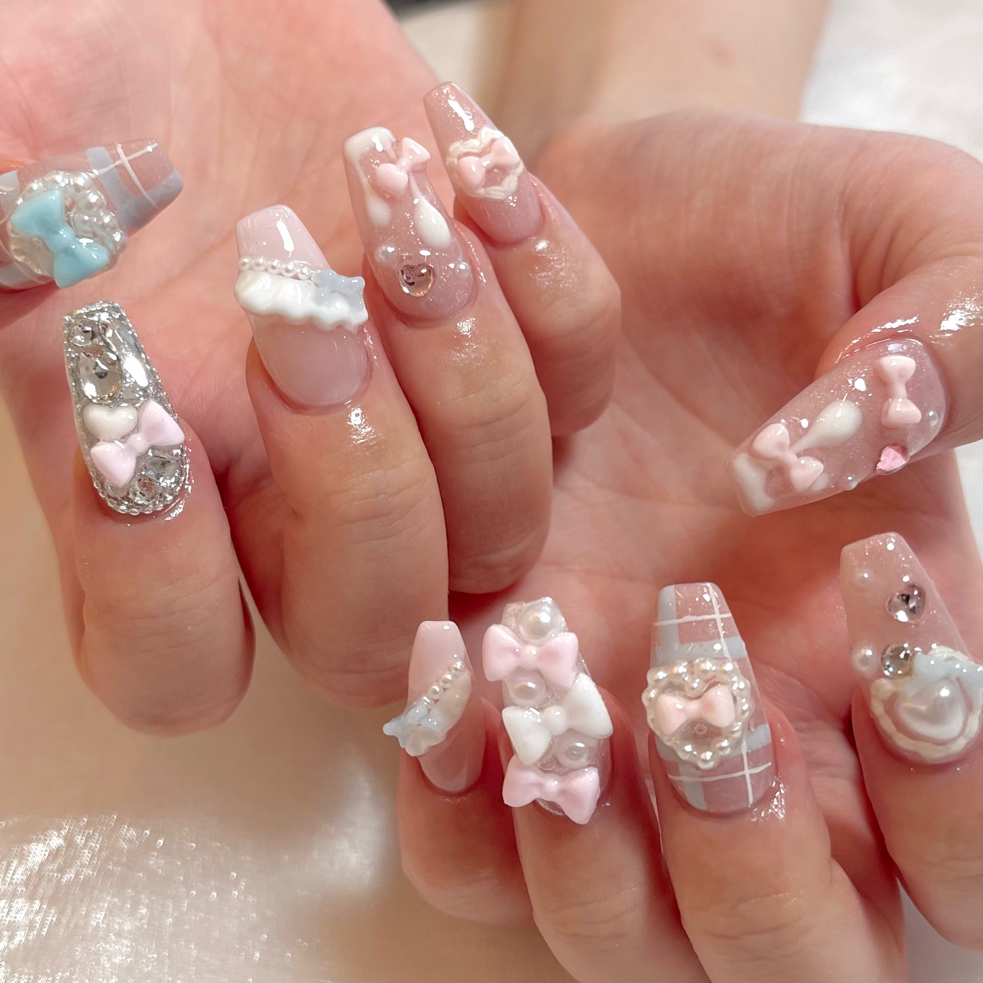 co._.co._.nail