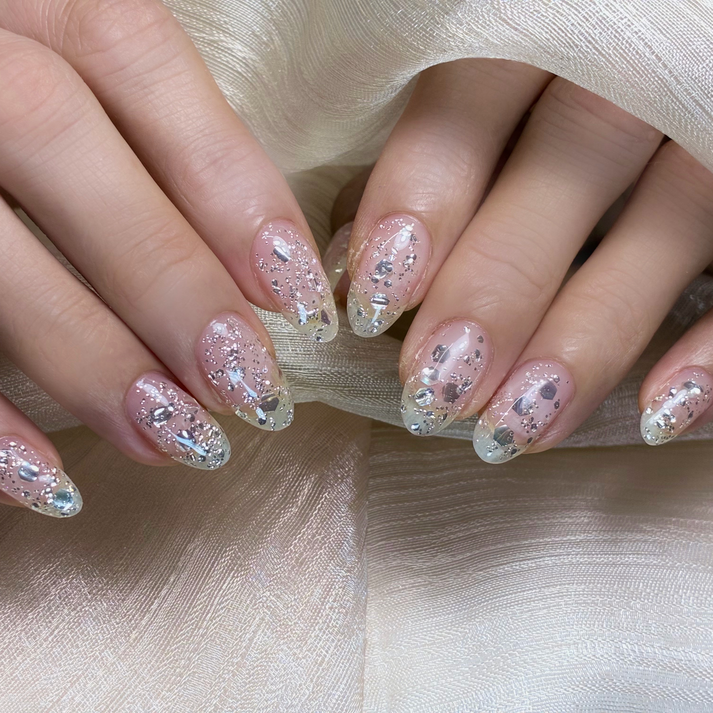ri.nail_