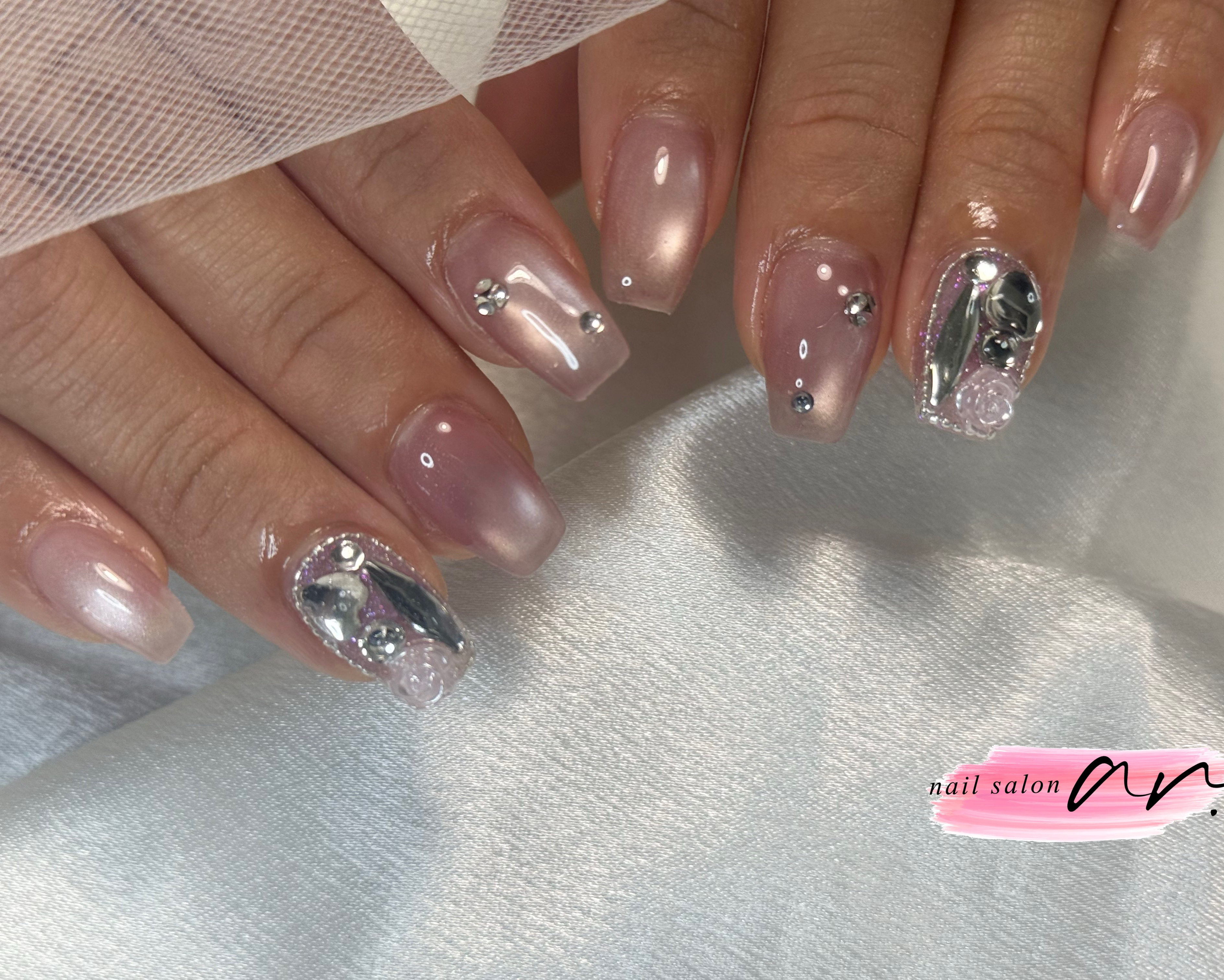 ar._nail