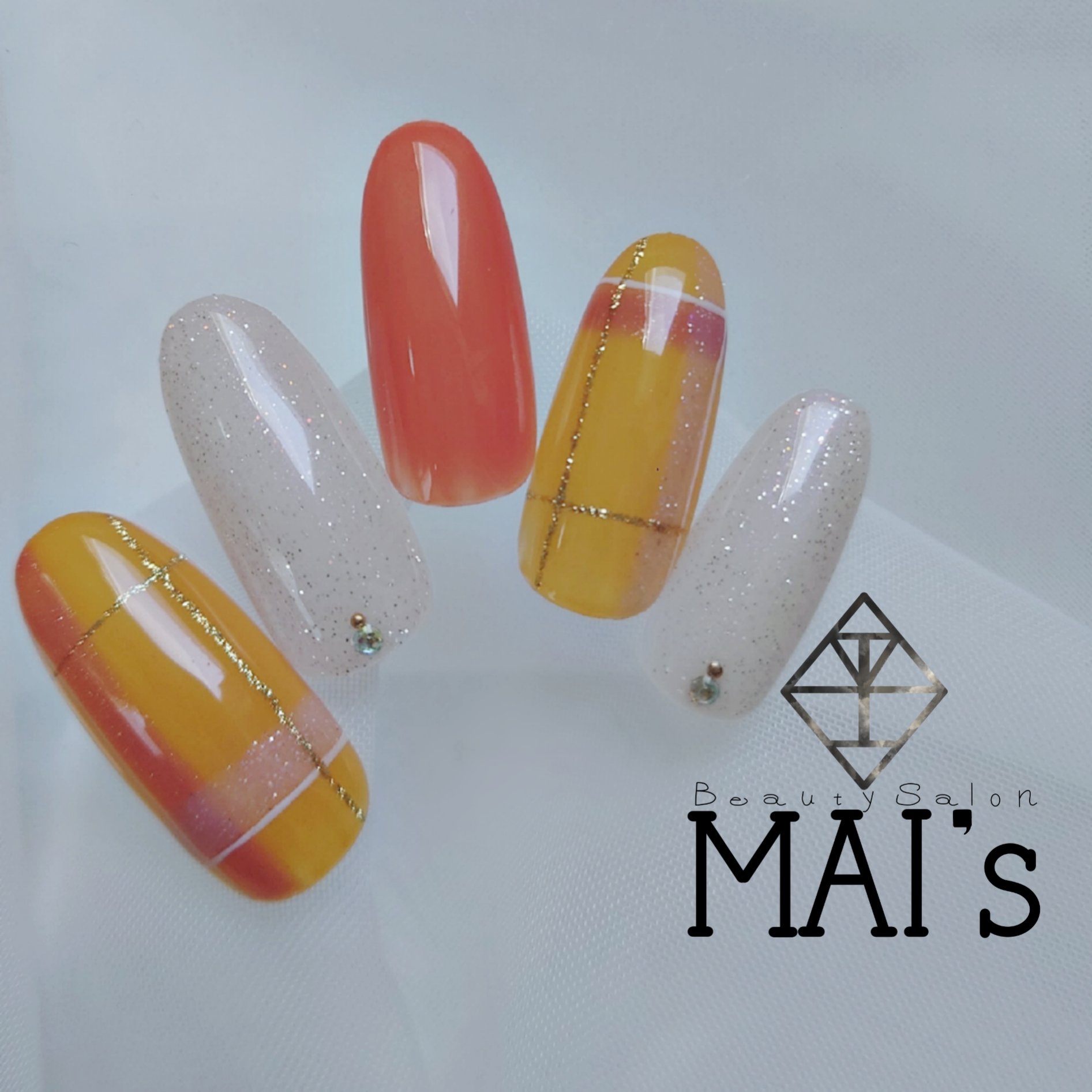 mais_nail.e