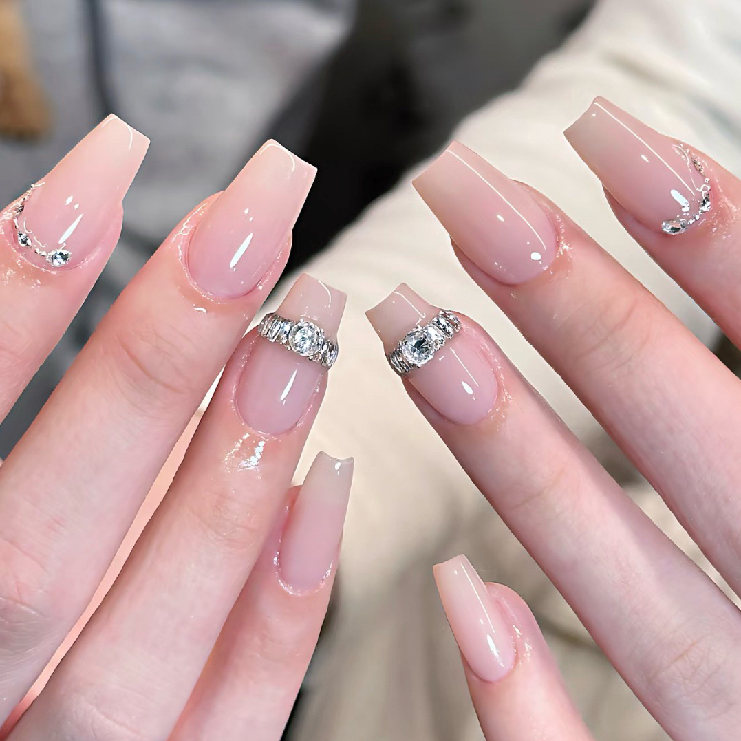 Bymoon_Salon