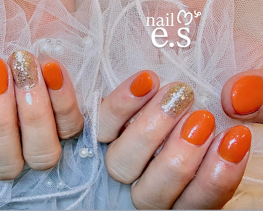 e.s_nail