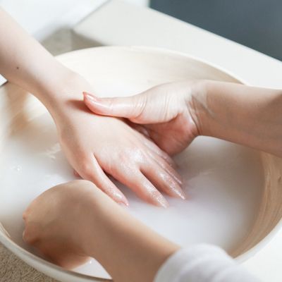【年齢が出やすい手元に】本格ハンドスパ60分コース