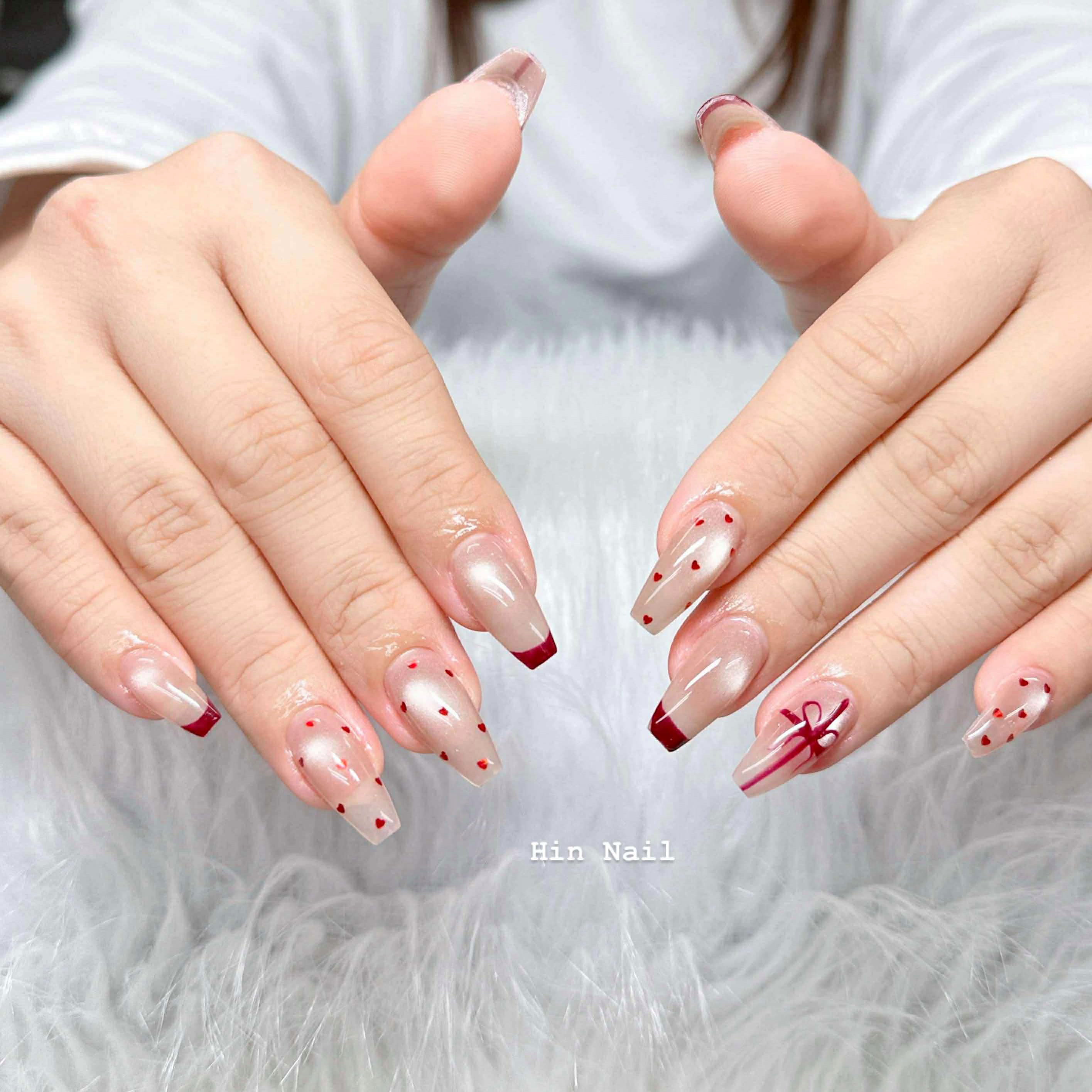 hin_nails
