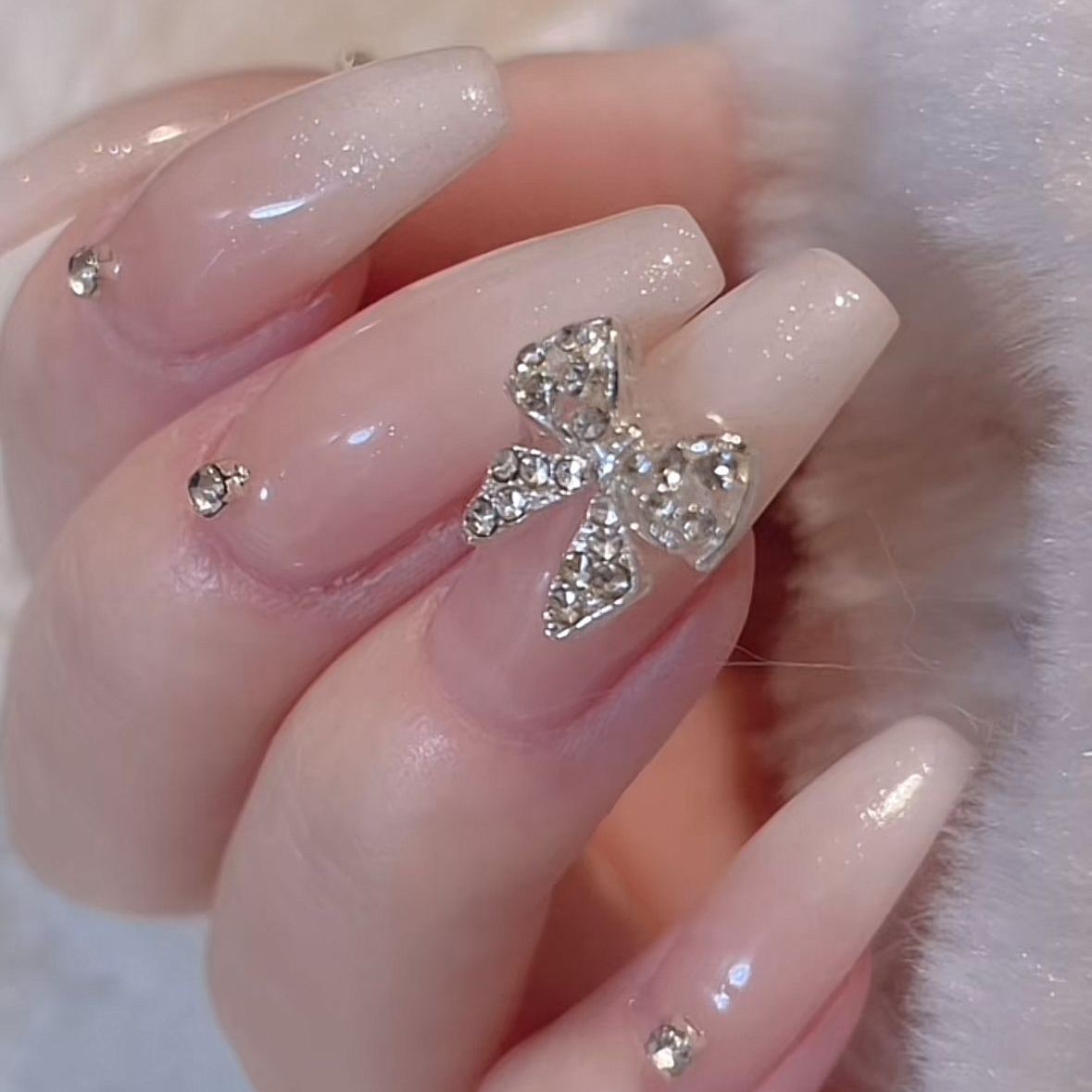 nail.ain