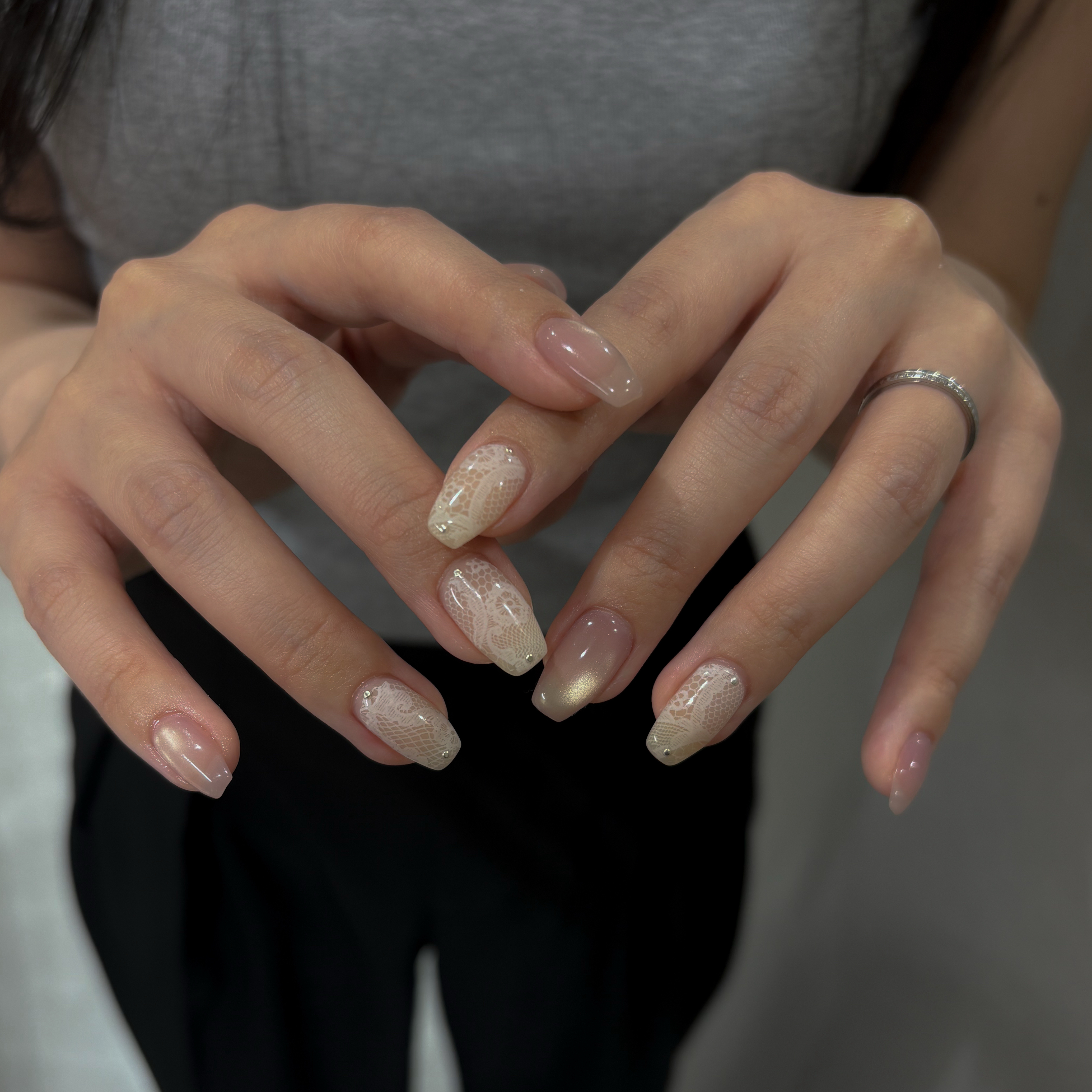 Neu.__nail