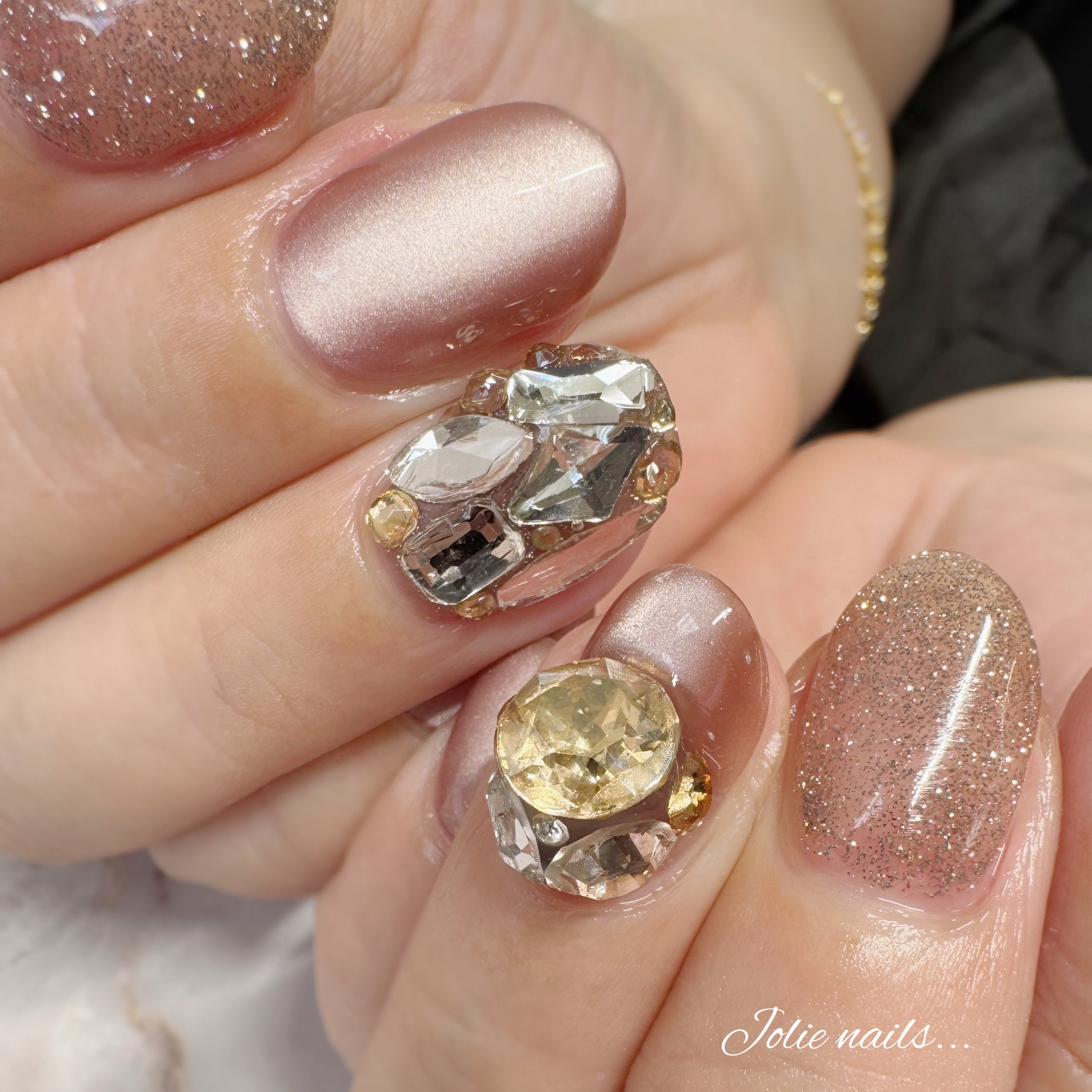 Jolie_nails