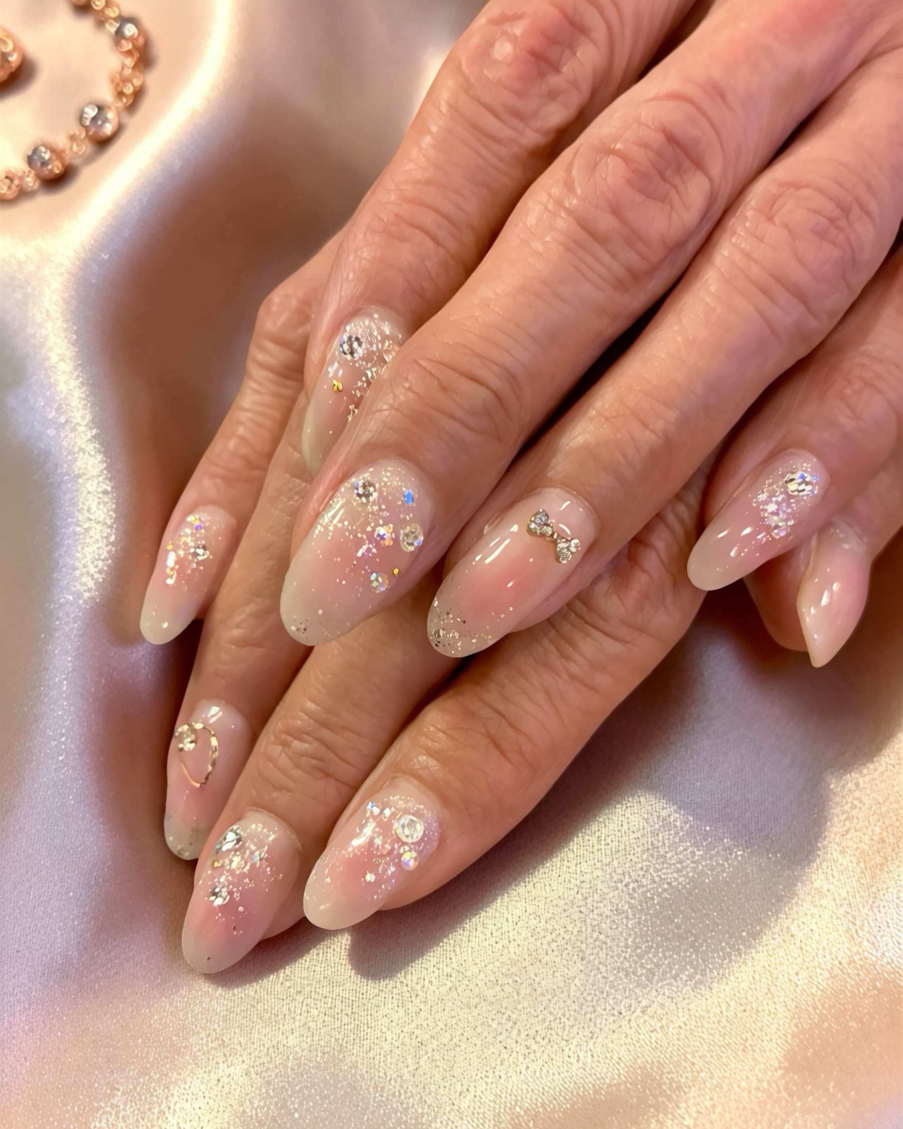 nail_moee