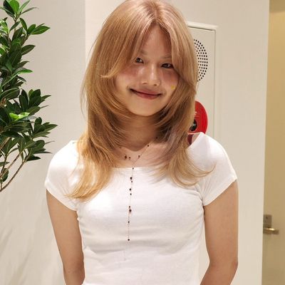【ケアブリーチ】傷みにくいブリーチでハイトーン＋カット＋艶髪TR ¥22,500