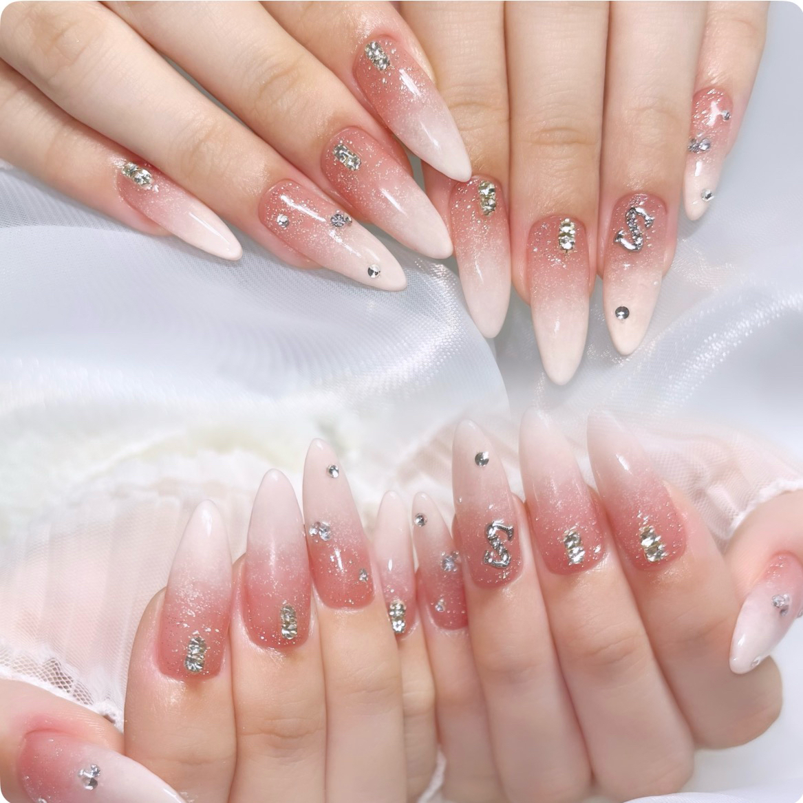 Ronron.nail