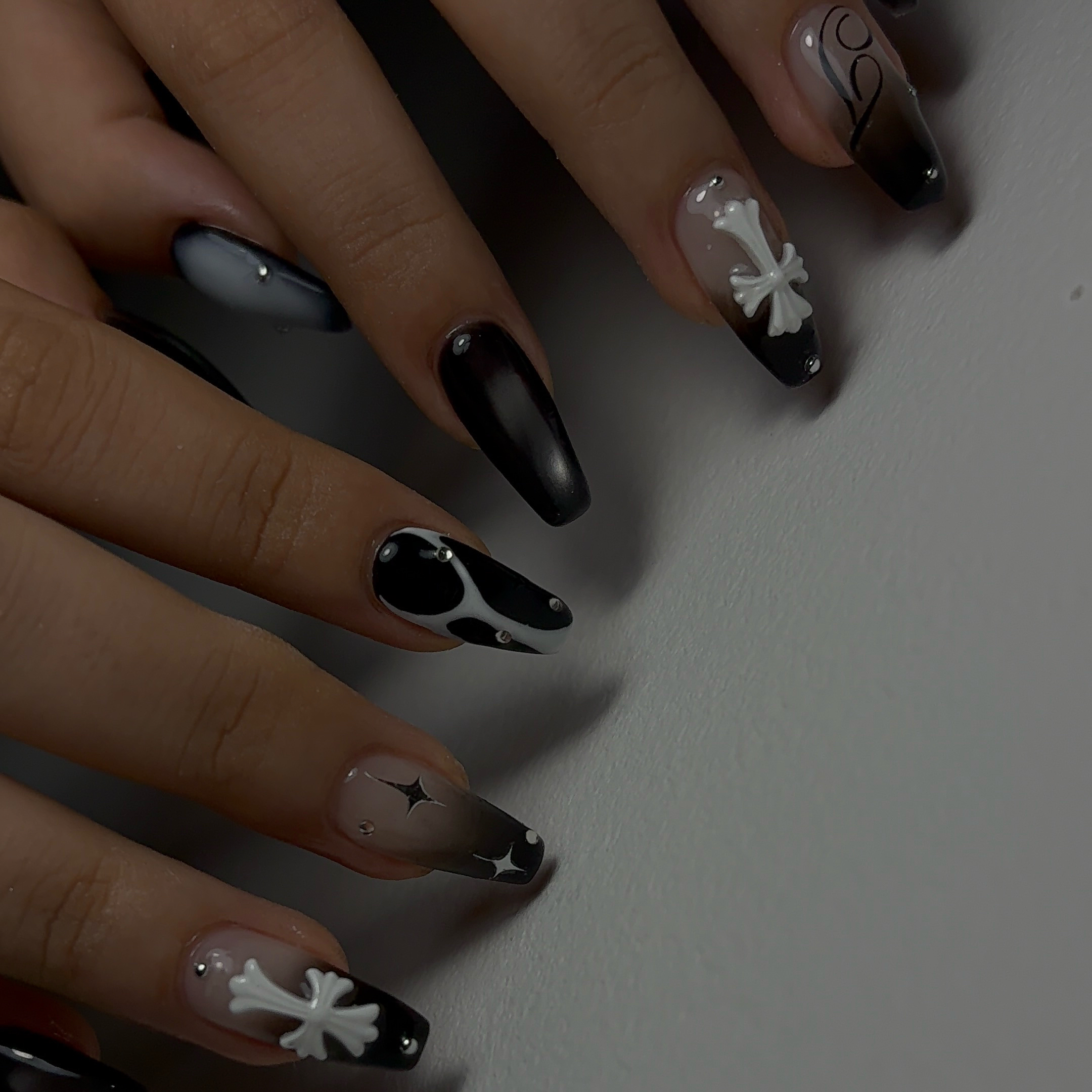nuenail_halu