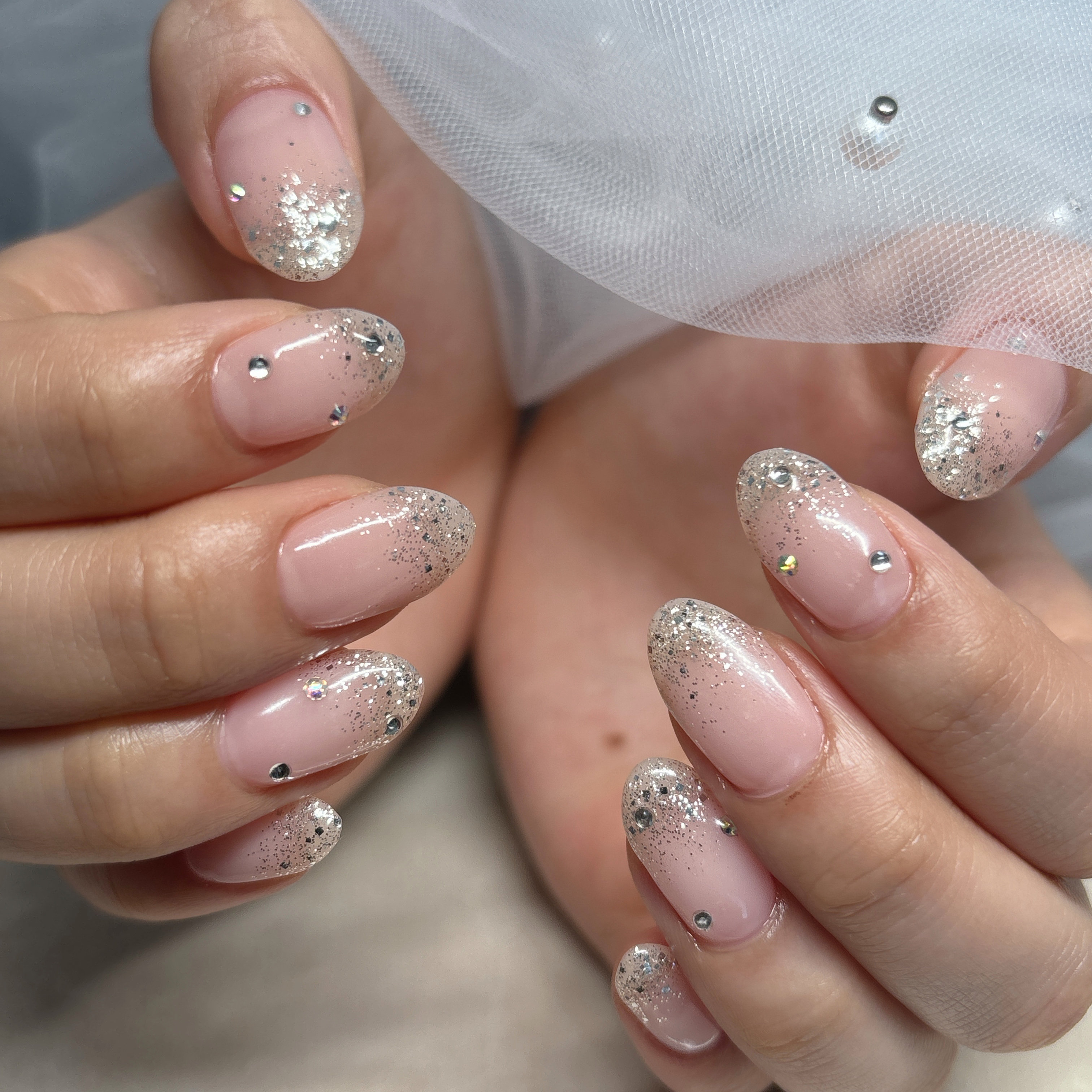 Nail_eyelash_Grow