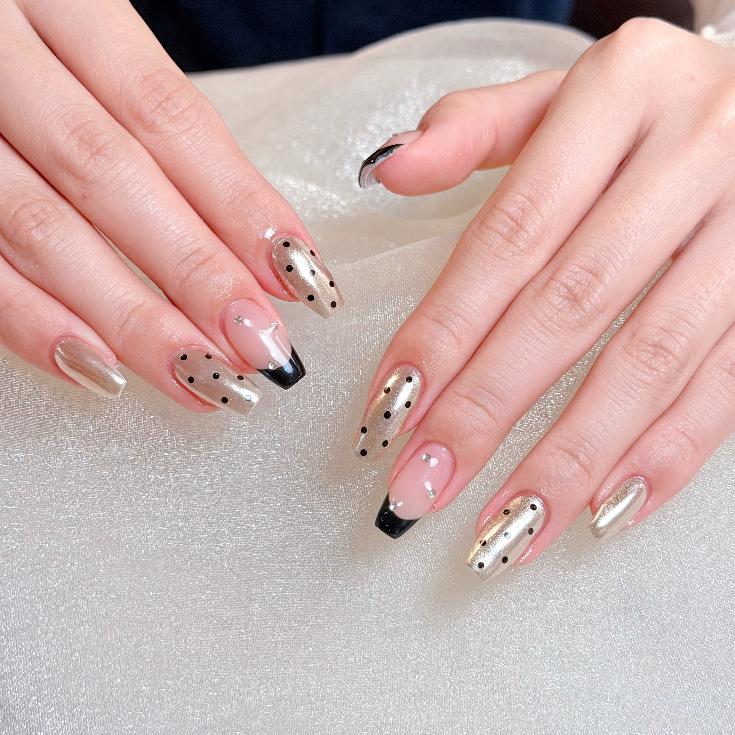 Ublue_Nail