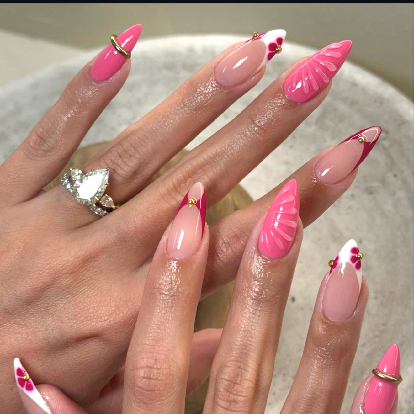 Hine_RibonNail