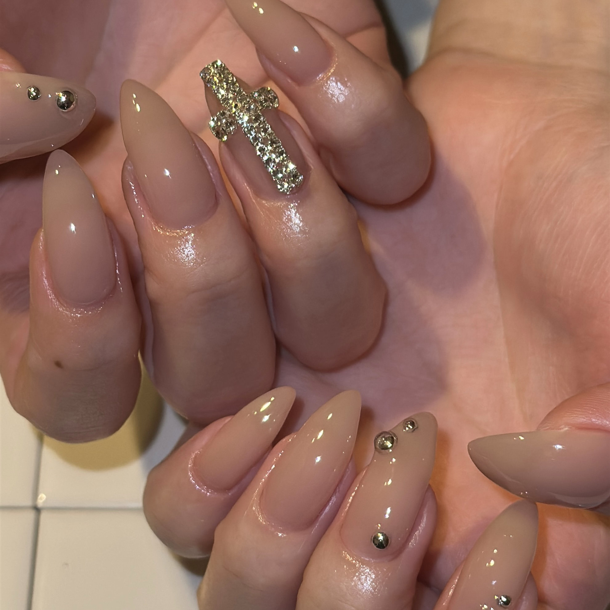 mozzie_nail