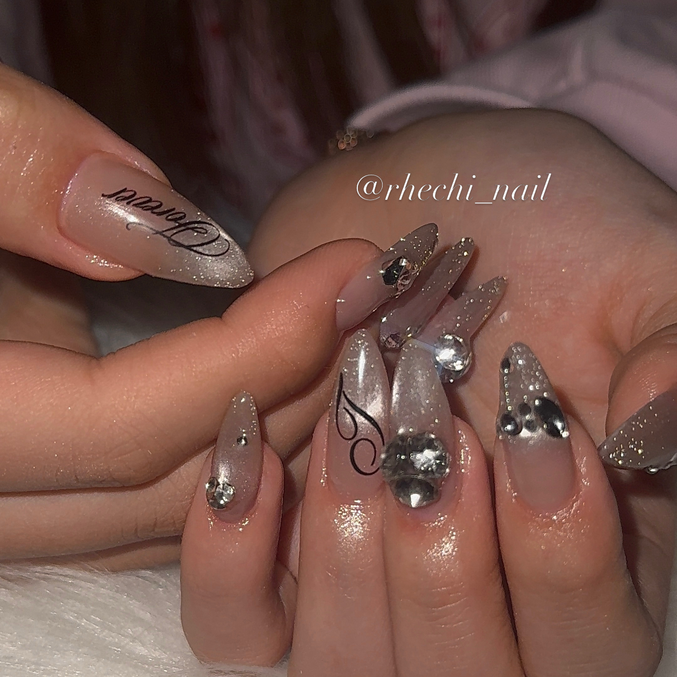 Rhechi_nail