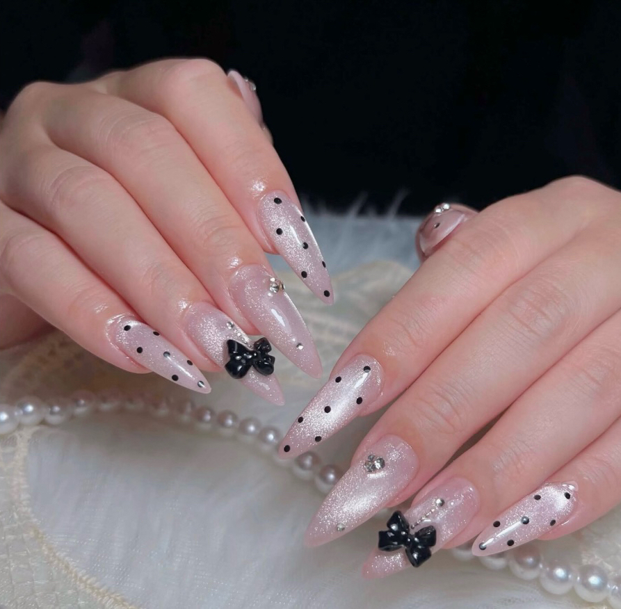 Julie_nail