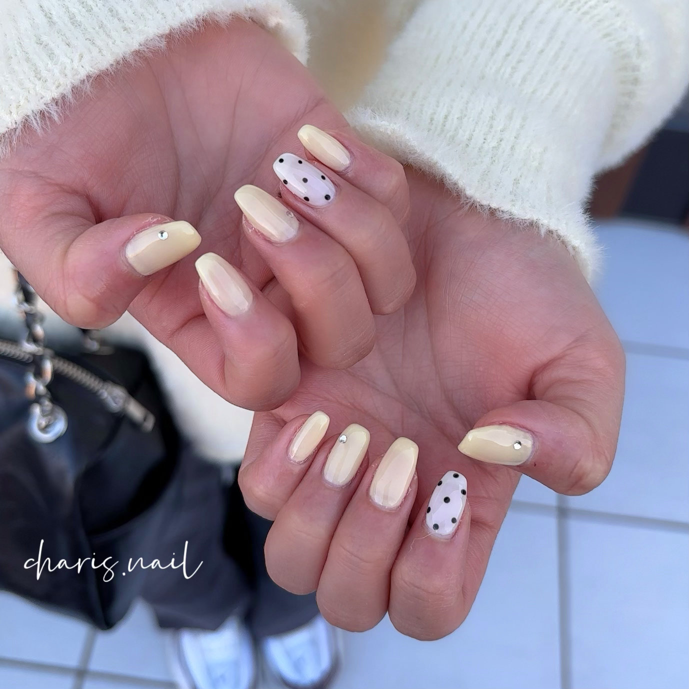 charis.nail