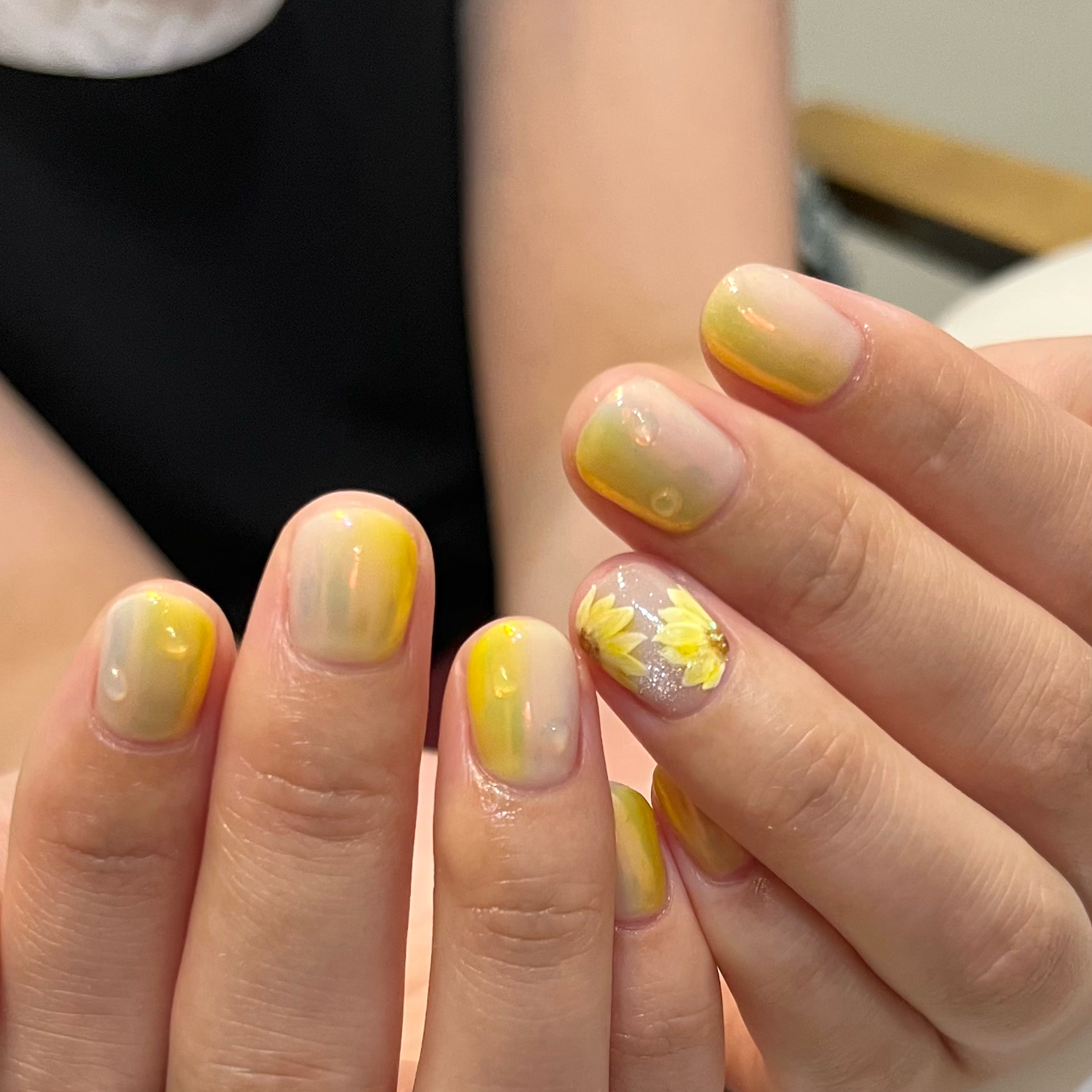 SecondMW_nail_mai