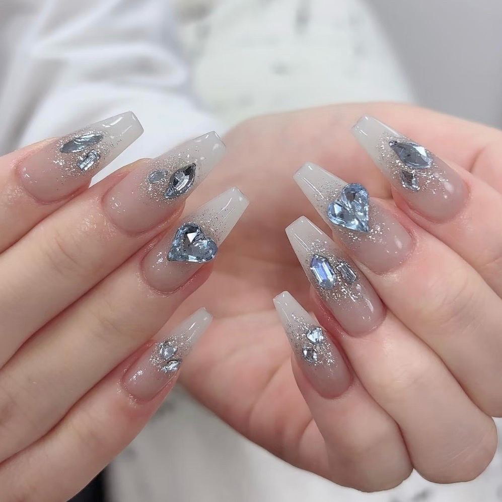 Bymoon_Salon