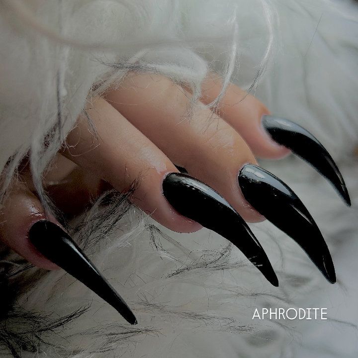 ネイリー（Nailie） - APHRODITE.725