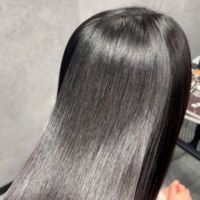 1日2名限定🌟コラーゲン縮毛矯正+カット🌟　　