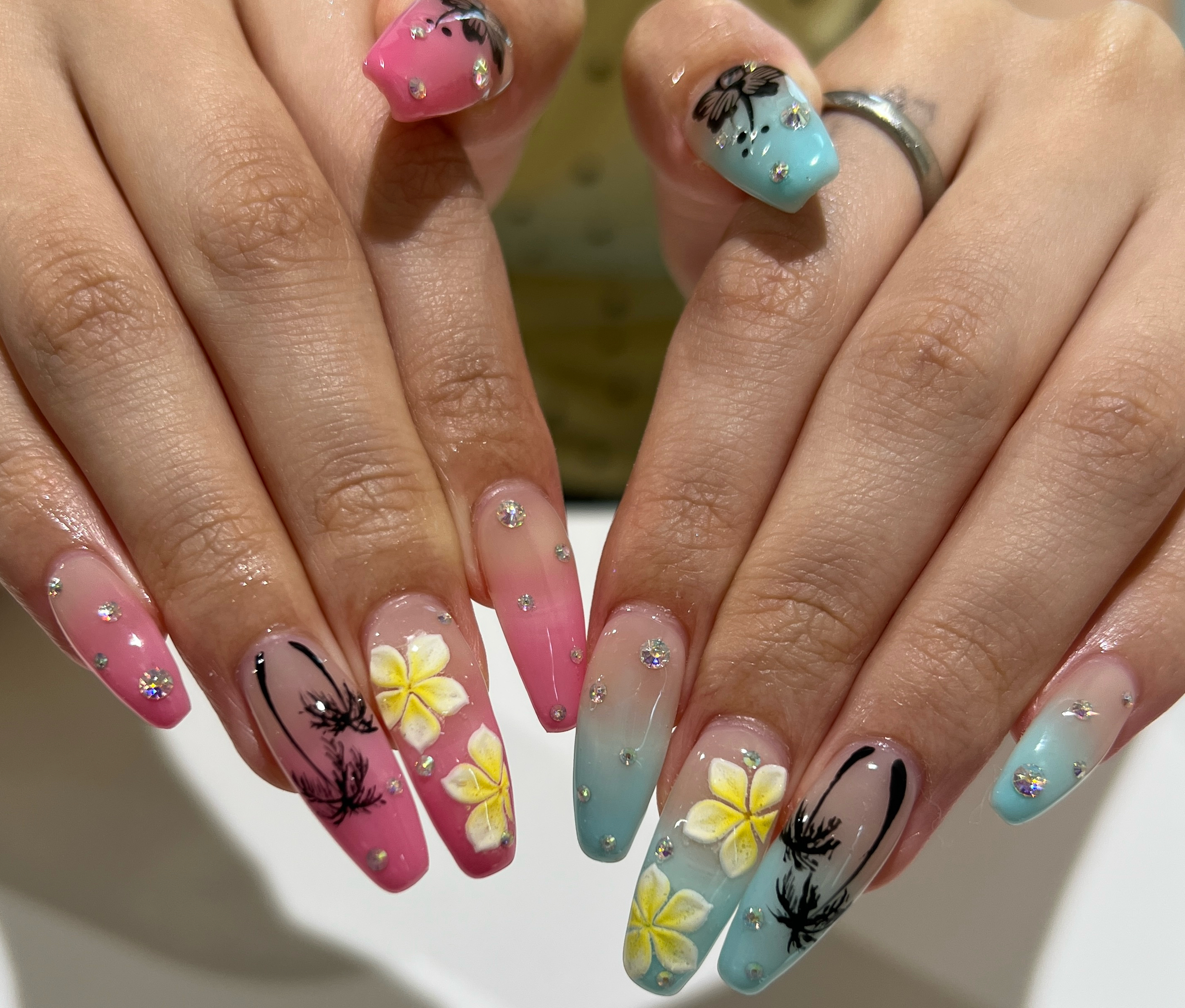 Hikari__aim.nail