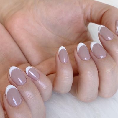 ベース有りフレンチネイル