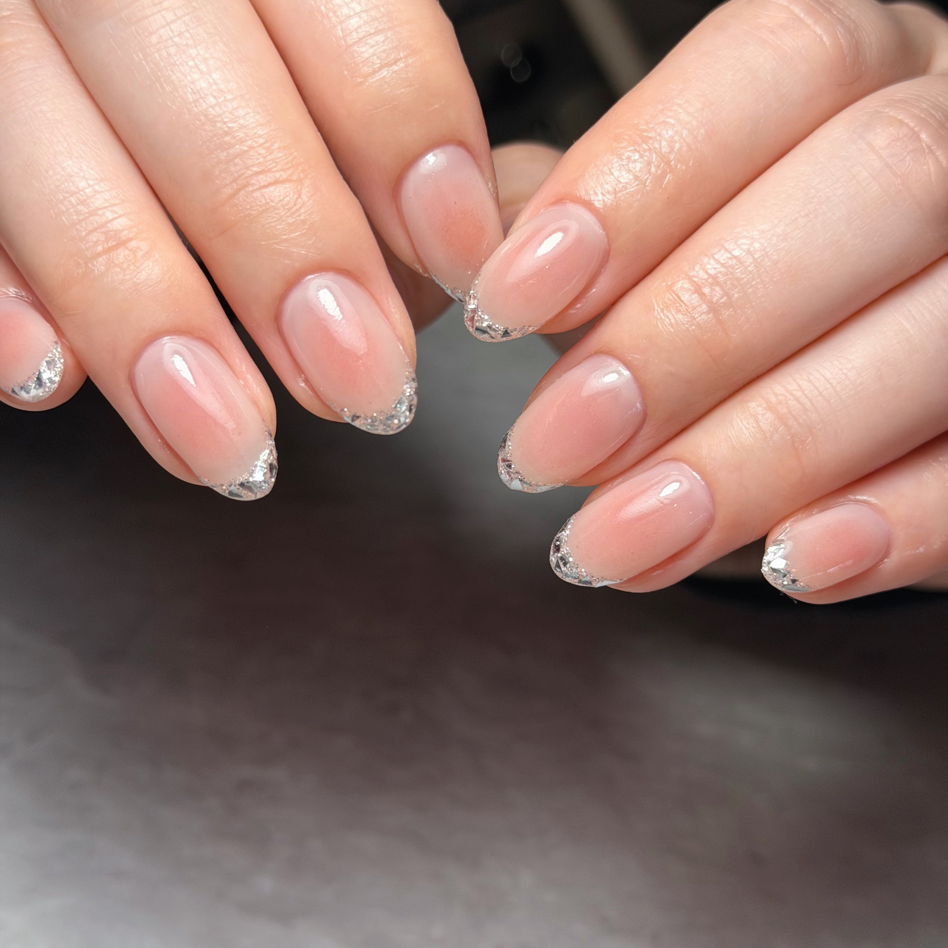 y.i__nail