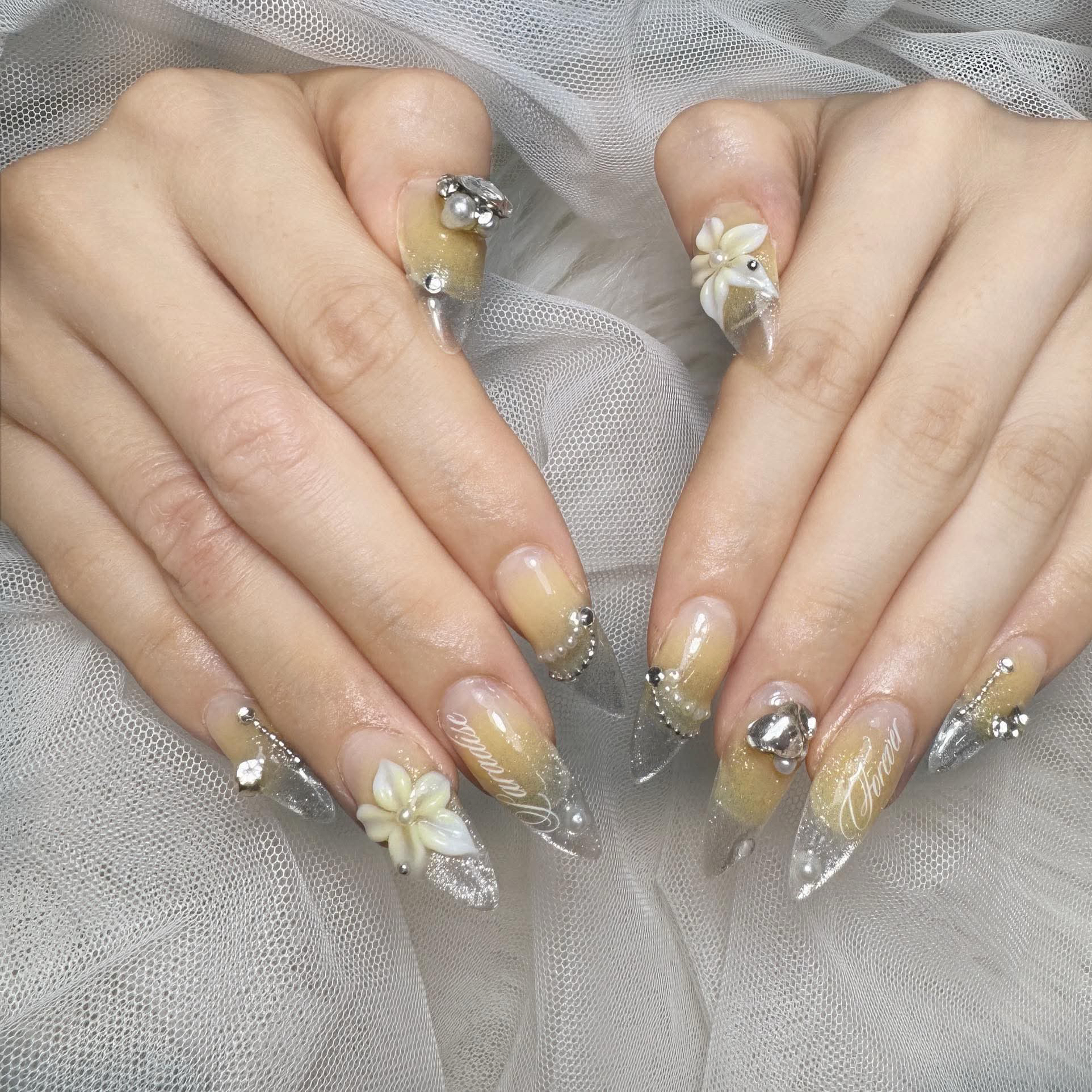 Nail_unichan