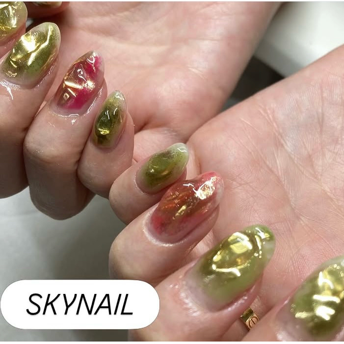 nail_sky