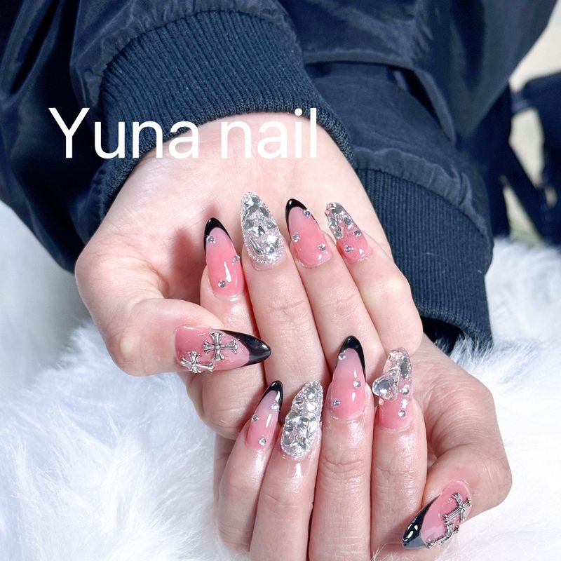 Yuna nail