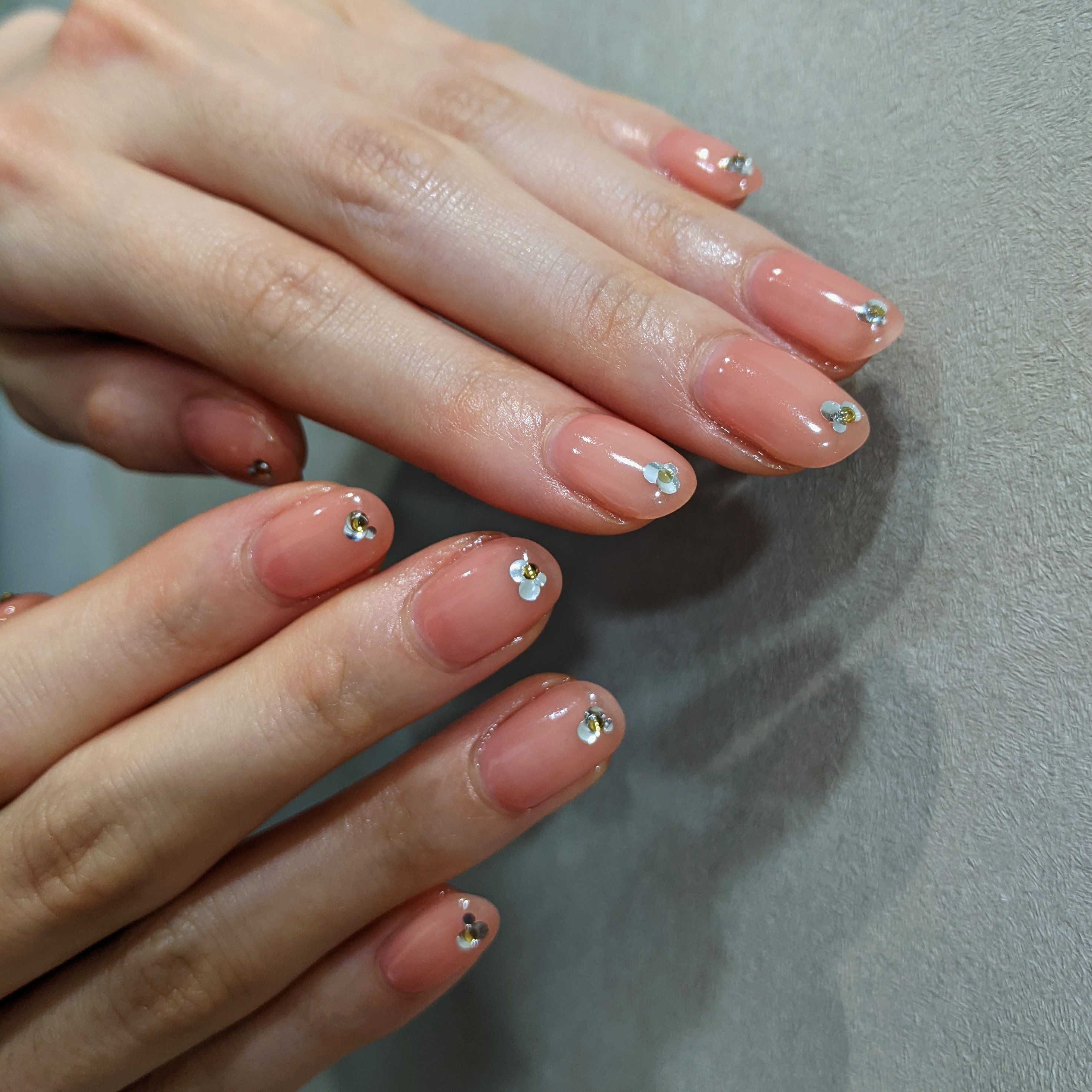lun239_nail