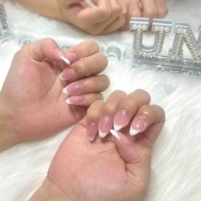 ✨【オフなし】フレンチネイル✨
ベースカラー無し
