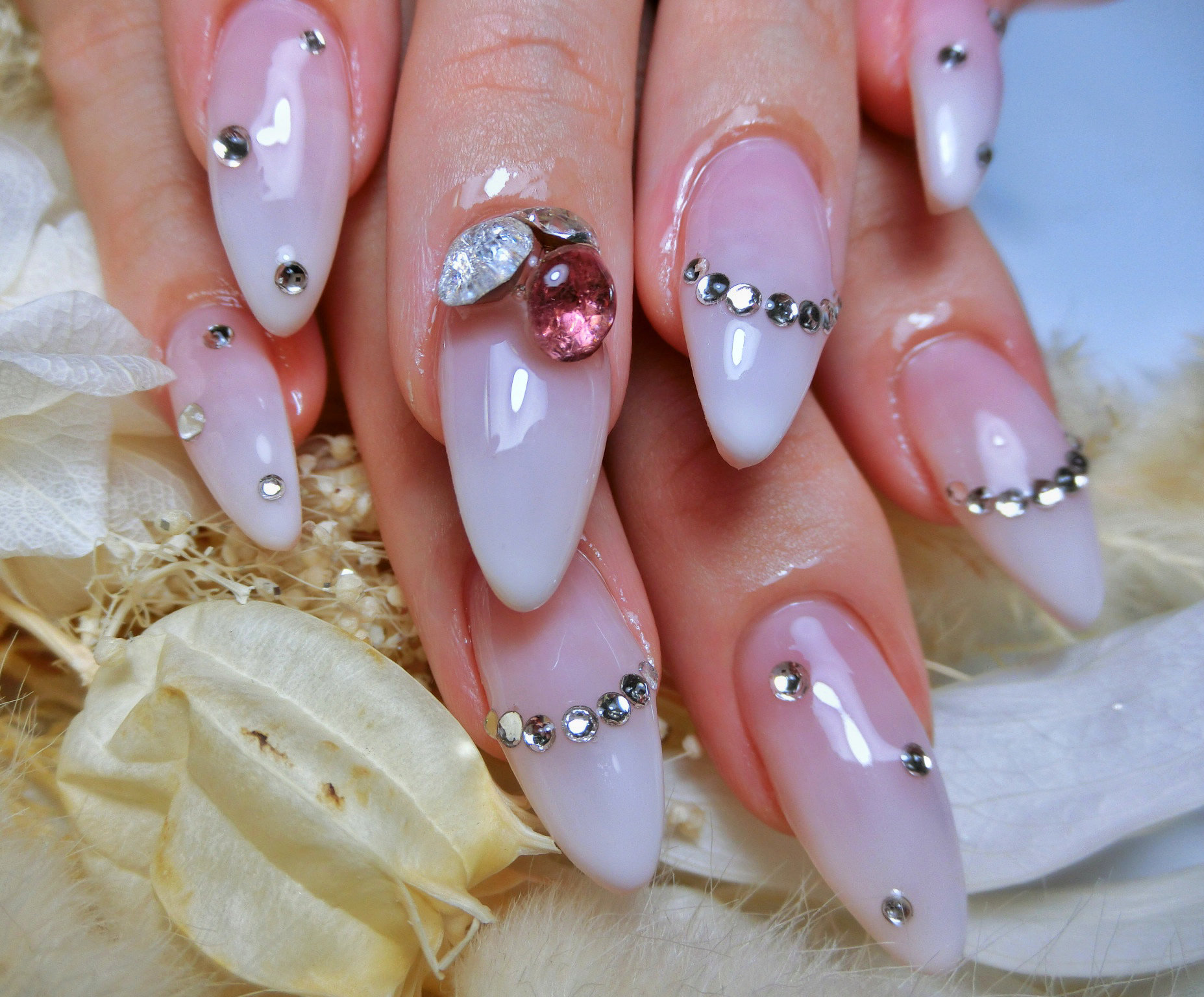 M.nail08