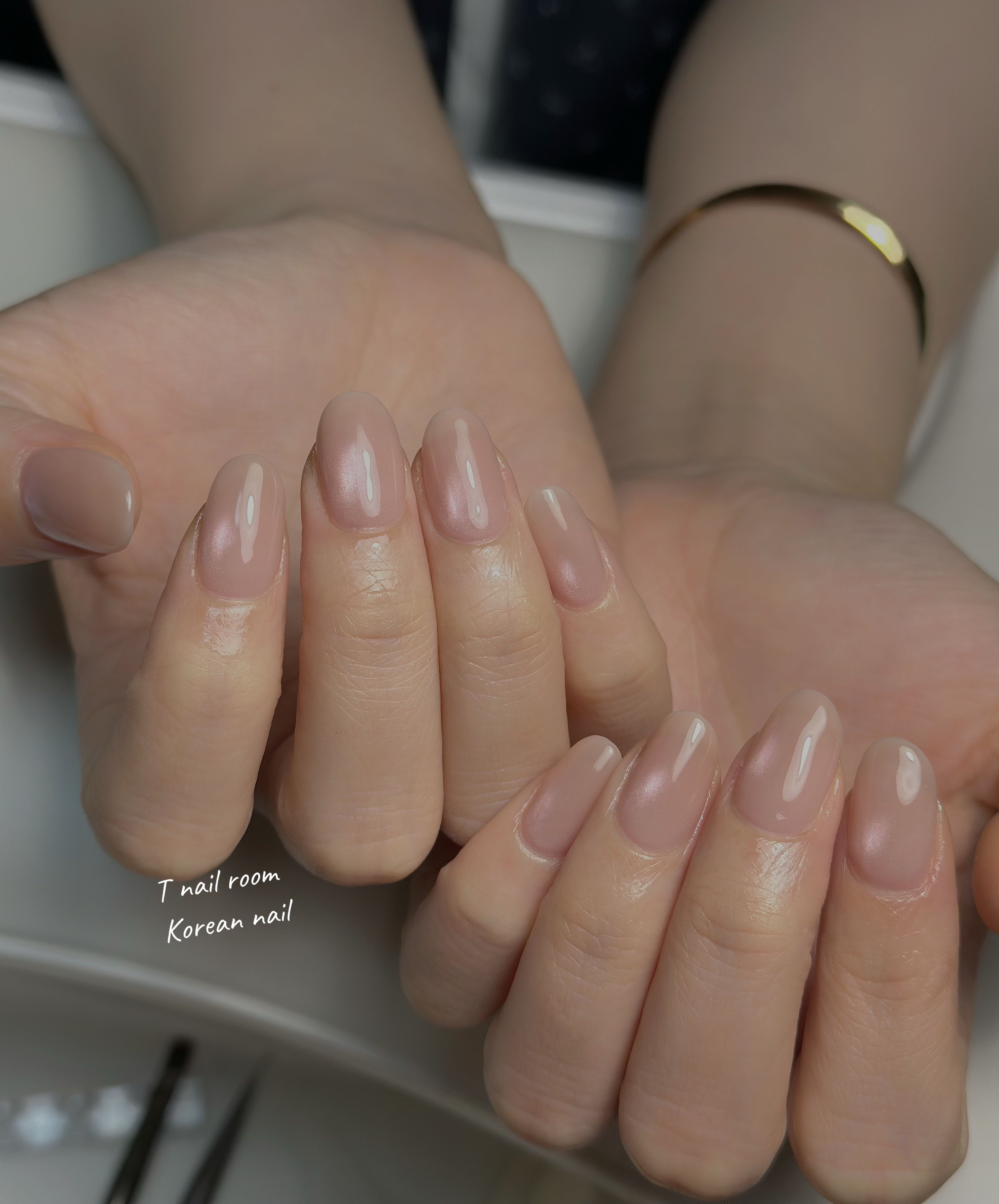 Tnail_room
