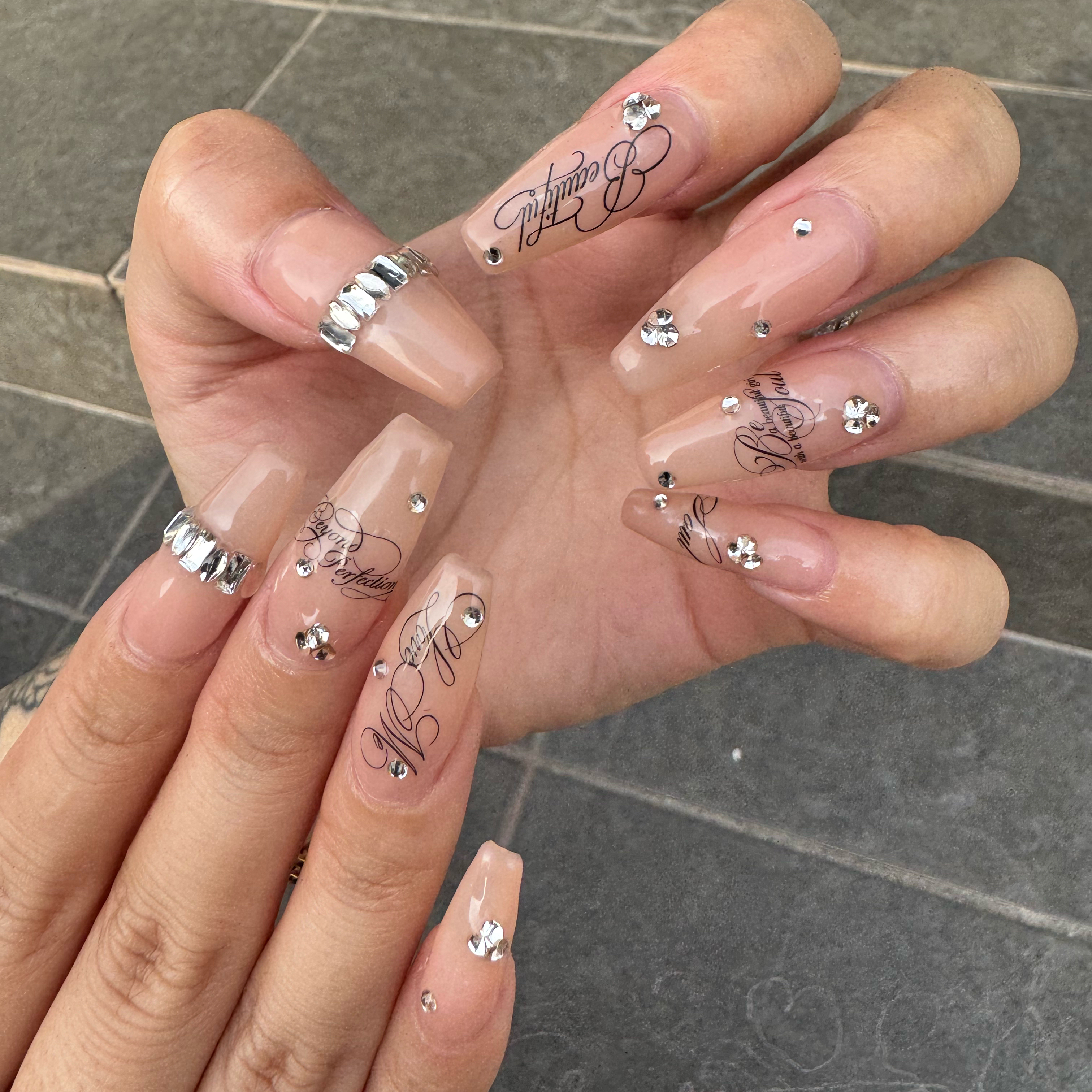kr_nail